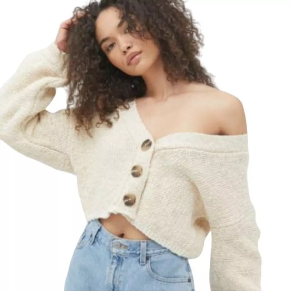 URBAN OUTFITTERS Ivory Maura Cropped Chenille Cardigan